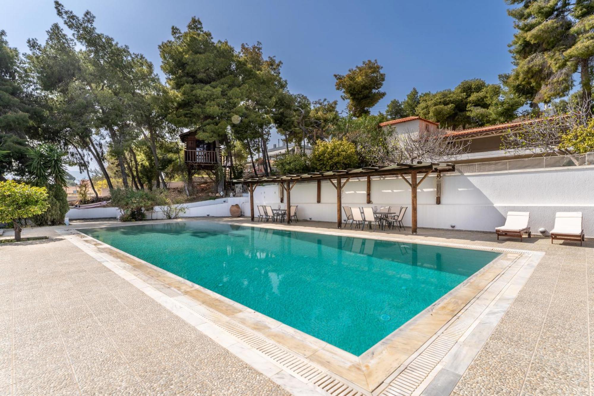 Villa The House Of Gratitude - Poolside Retreat Loutra Oraias Elenis Exterior foto