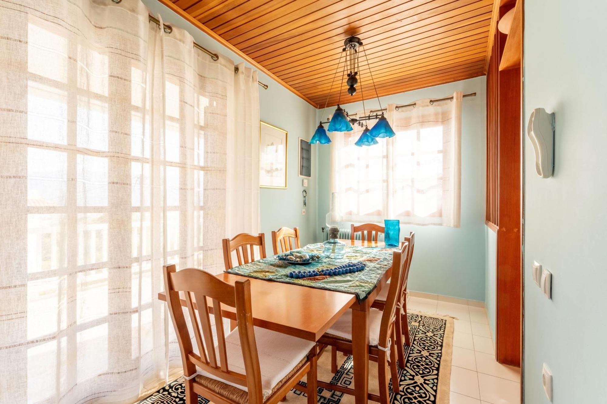 Villa The House Of Gratitude - Poolside Retreat Loutra Oraias Elenis Exterior foto